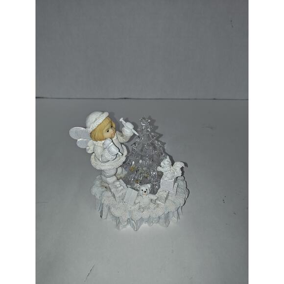 House of Lloyd Other - Vintage 1998 House of Lloyd Christmas Around the World Snow Drop's Tree Figurine
